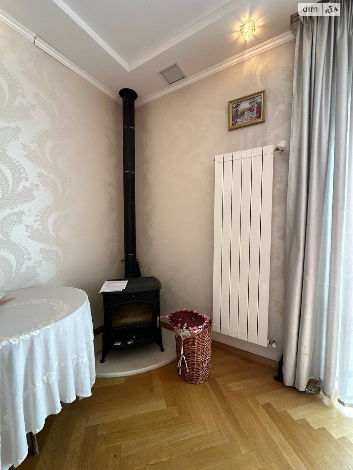 двухэтажный дуплекс, 216 кв. м, кирпич. Сдается помесячно в Львове, в районе Лычаковский фото 1 двухэтажный дуплекс, 216 кв. м, кирпич. Сдается помесячно в Львове, в районе Лычаковский фото 1