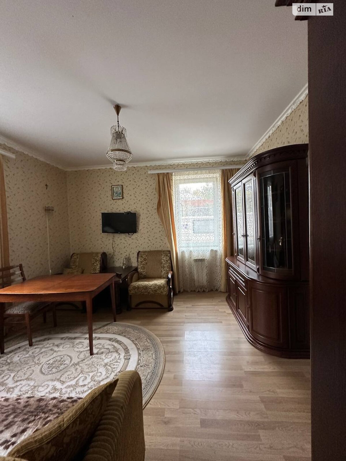 двухэтажный дуплекс, 216 кв. м, кирпич. Сдается помесячно в Львове, в районе Лычаковский фото 1 двухэтажный дуплекс, 216 кв. м, кирпич. Сдается помесячно в Львове, в районе Лычаковский фото 1
