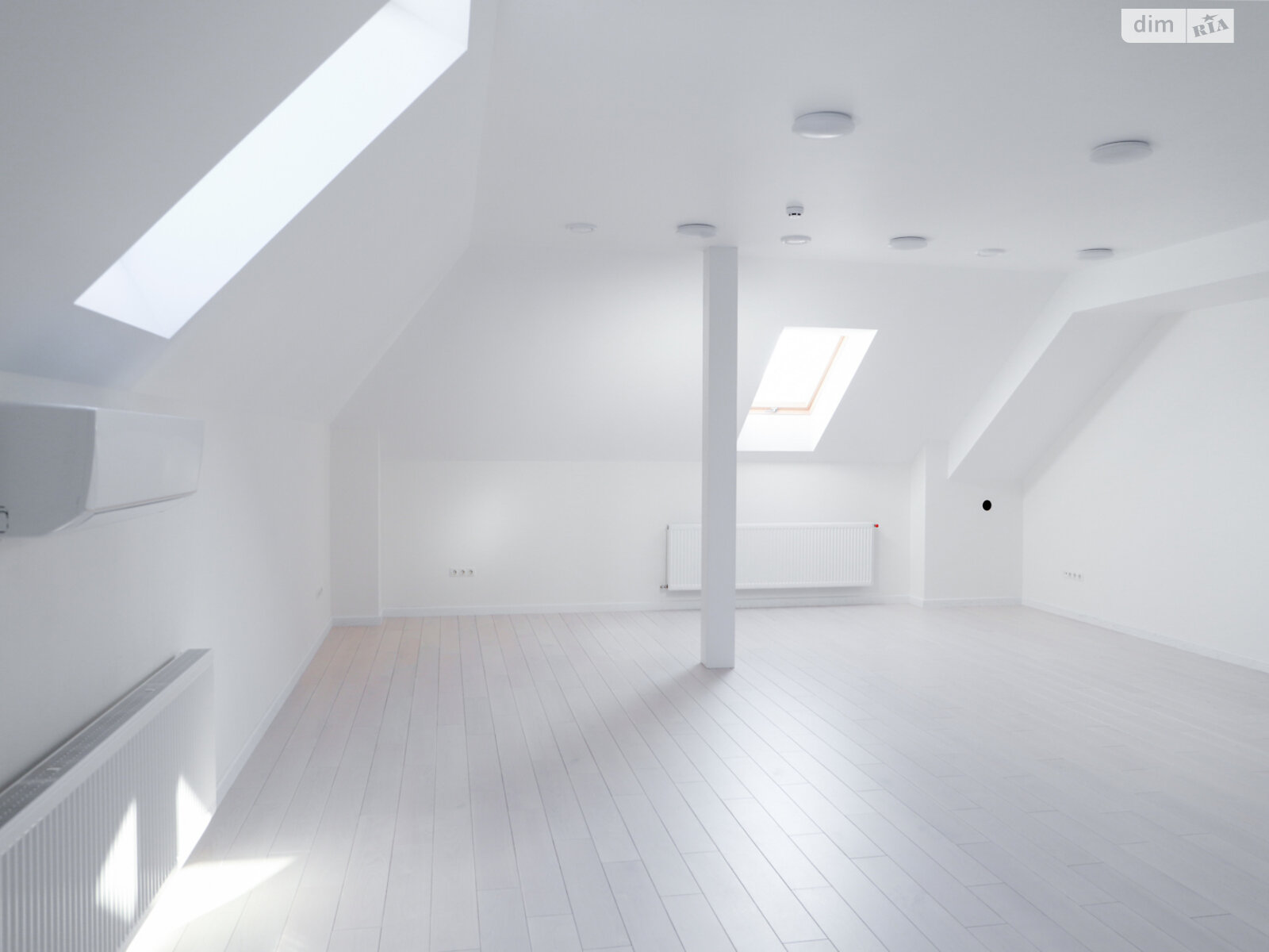 двопроверховий дуплекс, 300 кв. м, цегла. Здається помісячно в Львові, в районі Ялівець фото 1