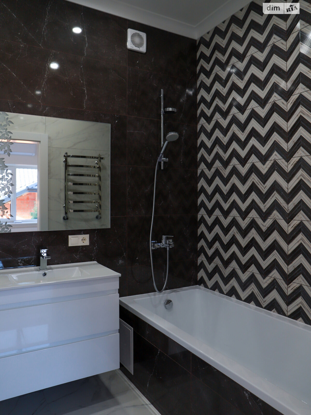 двопроверховий дуплекс, 300 кв. м, цегла. Здається помісячно в Львові, в районі Ялівець фото 1