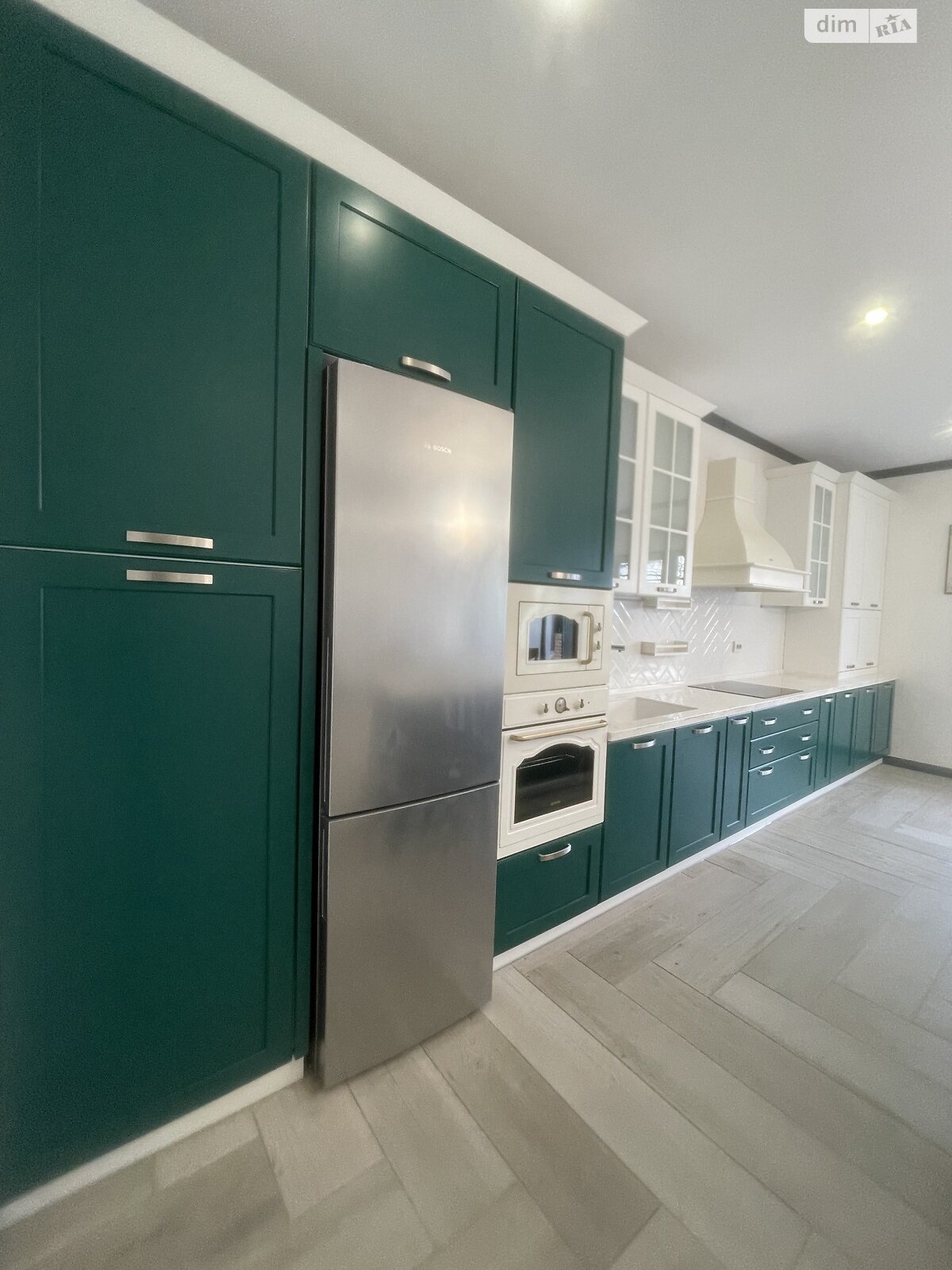 двухэтажный дуплекс, 176 кв. м, кирпич. Сдается помесячно в Минае фото 1