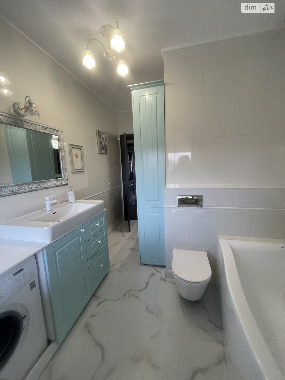 двухэтажный дуплекс, 176 кв. м, кирпич. Сдается помесячно в Минае фото 1