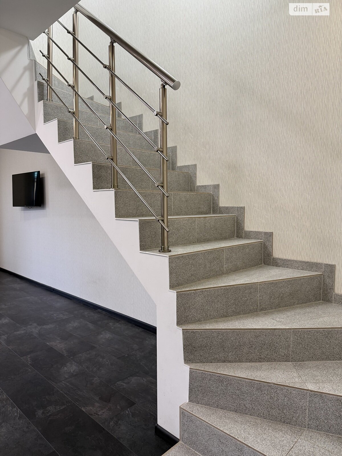 двухэтажный дуплекс, 103.5 кв. м, кирпич. Сдается помесячно в Петропавловской Борщаговке фото 1