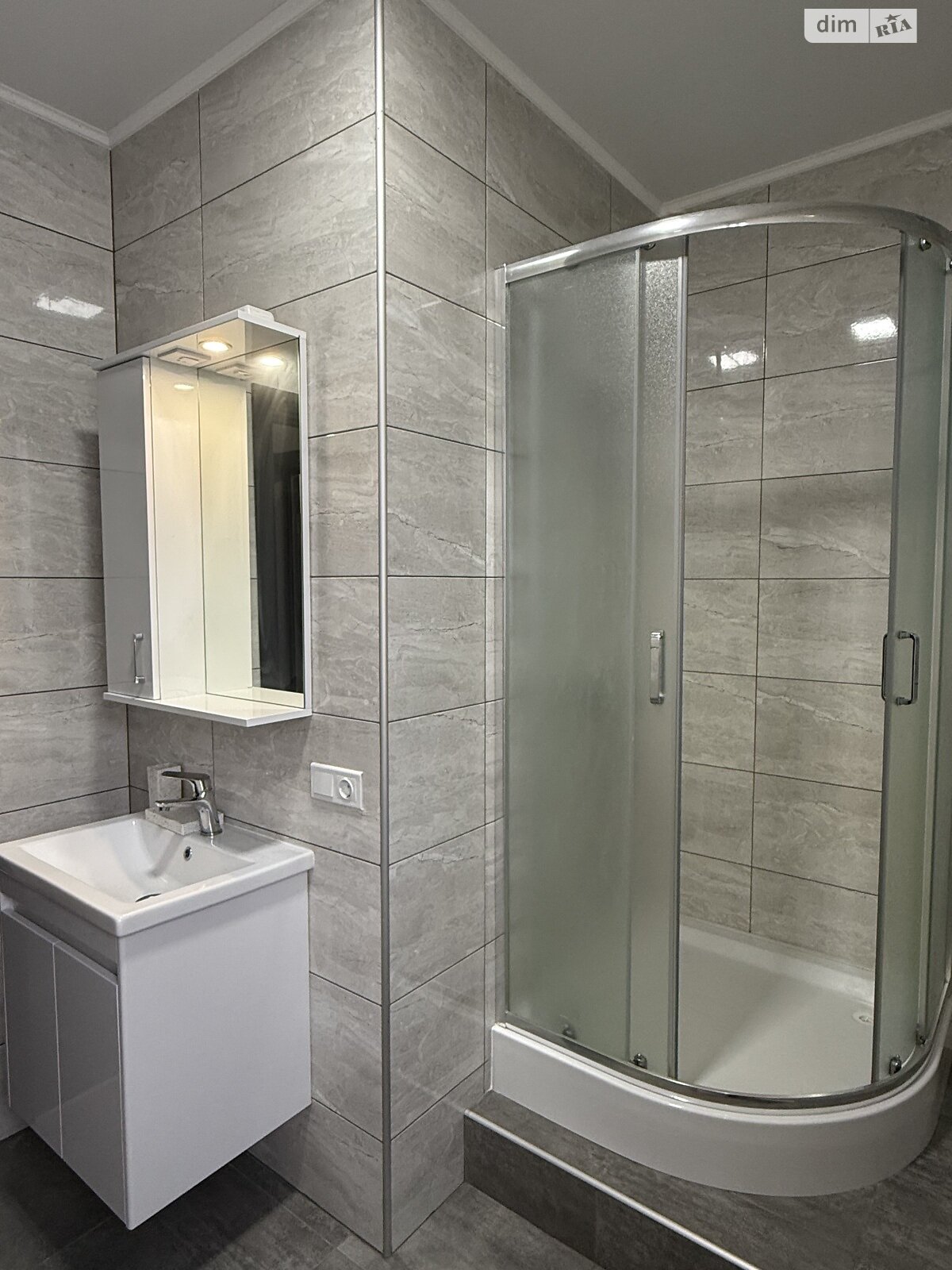 двухэтажный дуплекс, 103.5 кв. м, кирпич. Сдается помесячно в Петропавловской Борщаговке фото 1