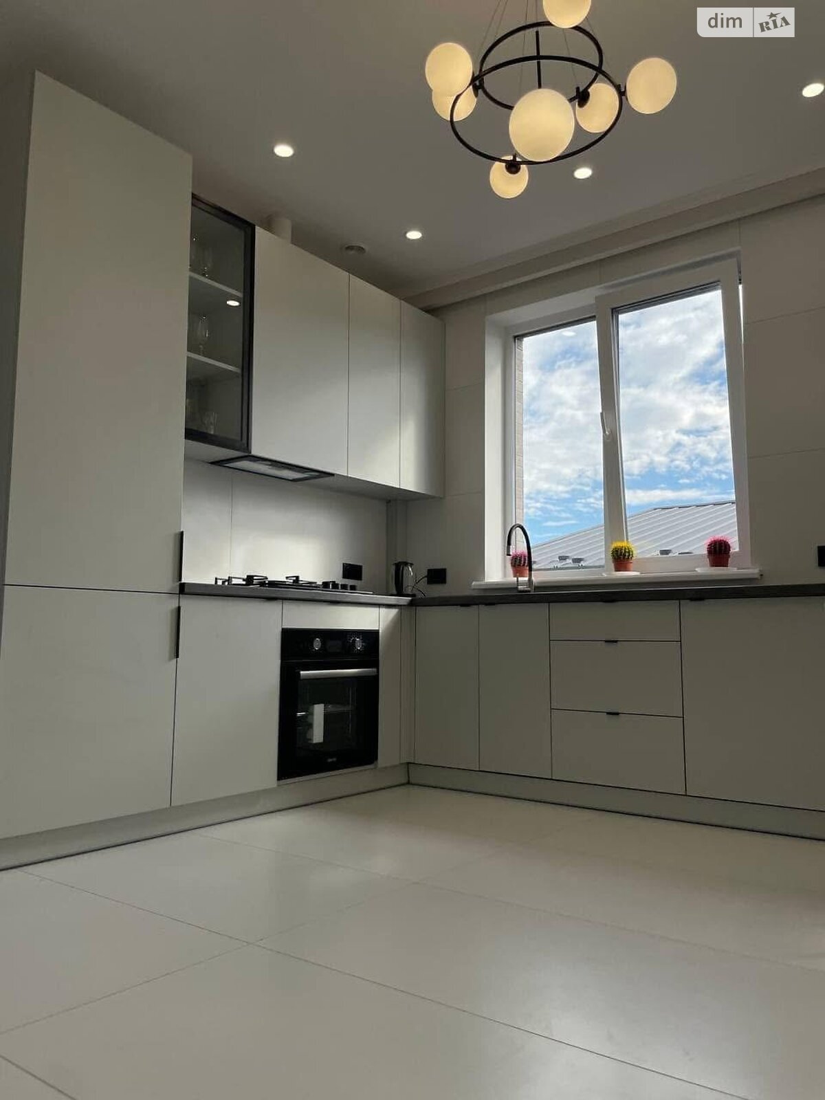 одноэтажный дуплекс, 98 кв. м, кирпич. Сдается помесячно в Тернополе фото 1 одноэтажный дуплекс, 98 кв. м, кирпич. Сдается помесячно в Тернополе фото 1