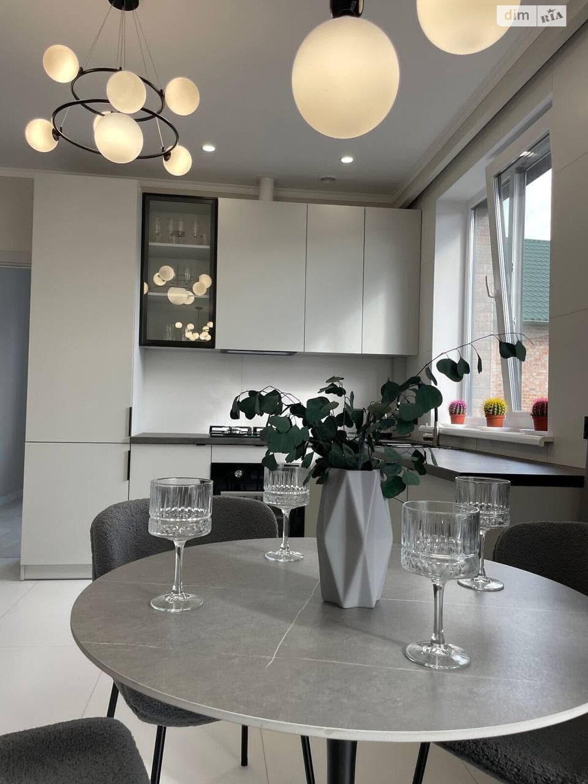 одноэтажный дуплекс, 98 кв. м, кирпич. Сдается помесячно в Тернополе фото 1 одноэтажный дуплекс, 98 кв. м, кирпич. Сдается помесячно в Тернополе фото 1