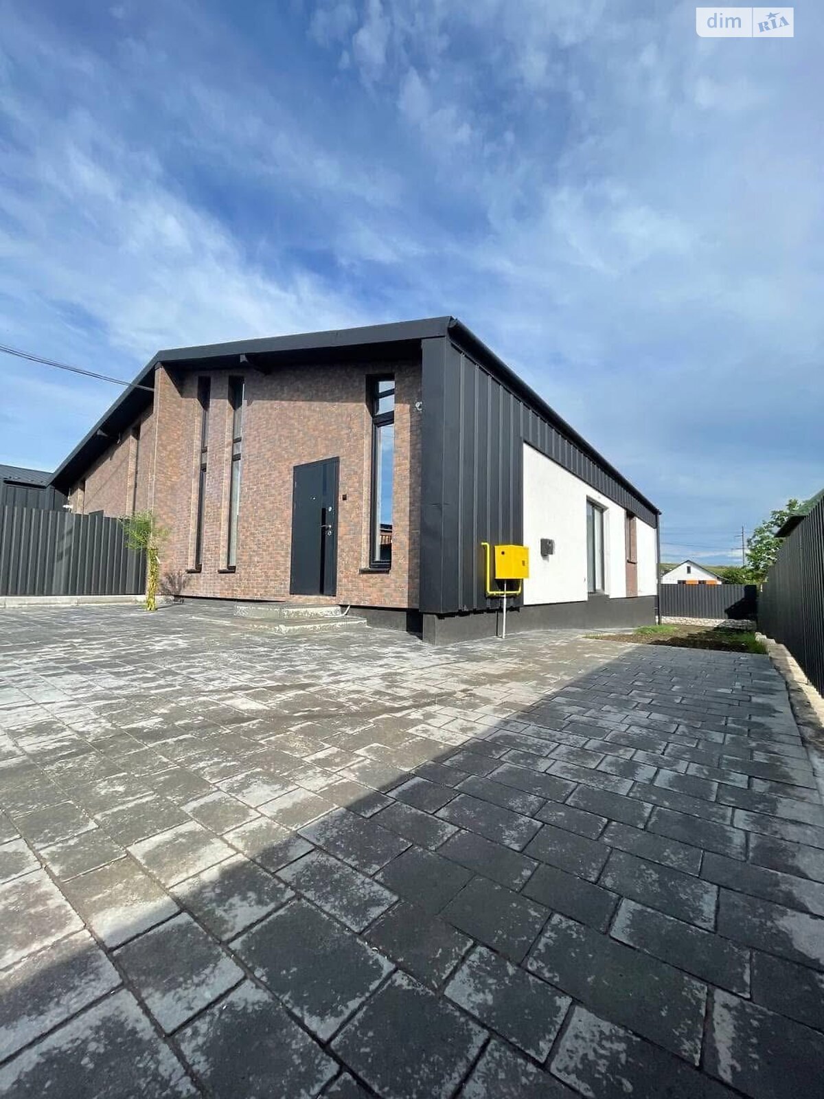 одноэтажный дуплекс, 98 кв. м, кирпич. Сдается помесячно в Тернополе фото 1 одноэтажный дуплекс, 98 кв. м, кирпич. Сдается помесячно в Тернополе фото 1