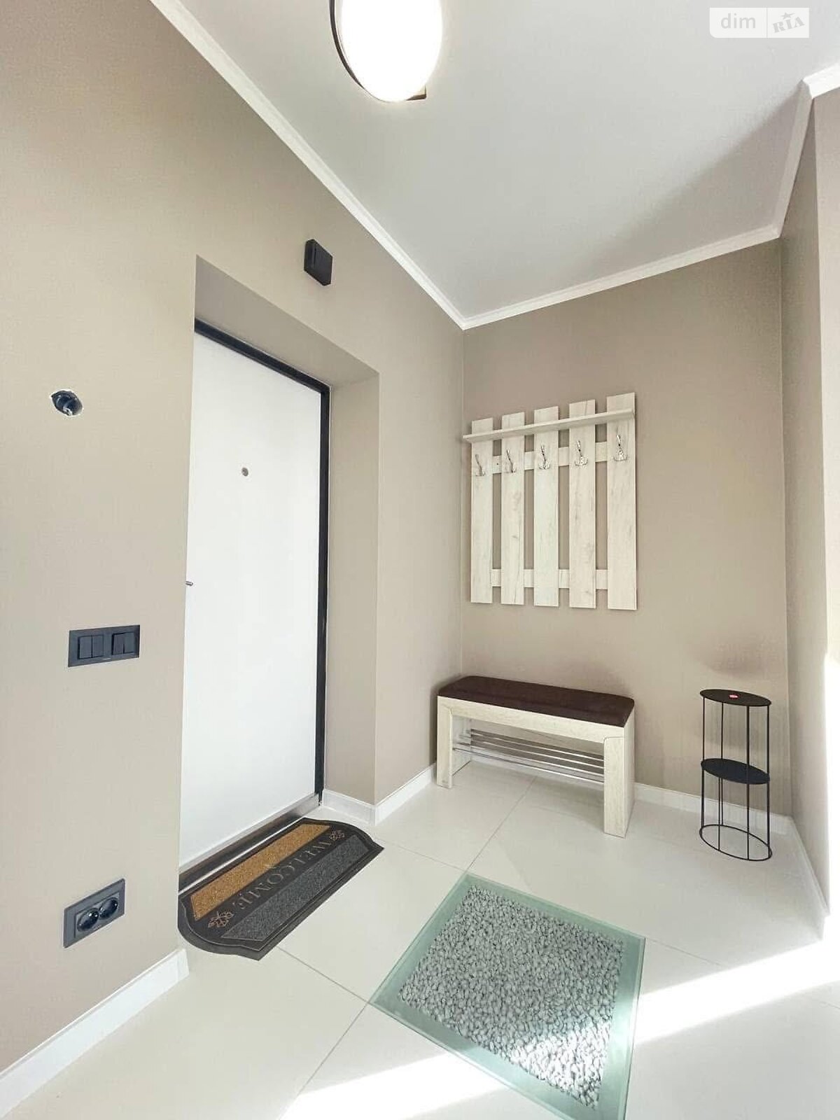 одноэтажный дуплекс, 98 кв. м, кирпич. Сдается помесячно в Тернополе фото 1 одноэтажный дуплекс, 98 кв. м, кирпич. Сдается помесячно в Тернополе фото 1