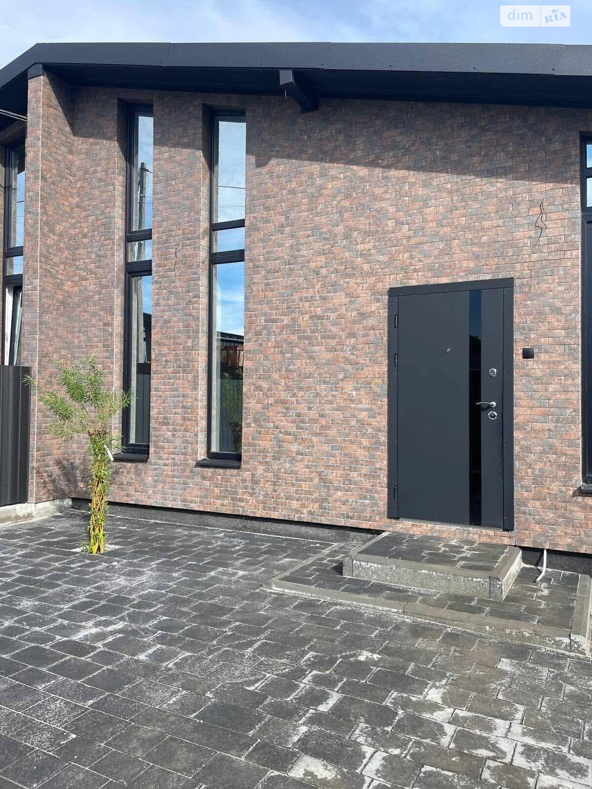 одноэтажный дуплекс, 98 кв. м, кирпич. Сдается помесячно в Тернополе фото 1 одноэтажный дуплекс, 98 кв. м, кирпич. Сдается помесячно в Тернополе фото 1