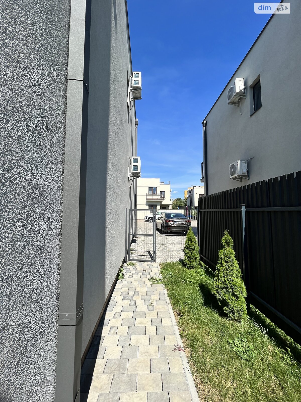 двоповерховий дуплекс, 122 кв. м, цегла. Здається помісячно в Ужгороді фото 1 двоповерховий дуплекс, 122 кв. м, цегла. Здається помісячно в Ужгороді фото 1