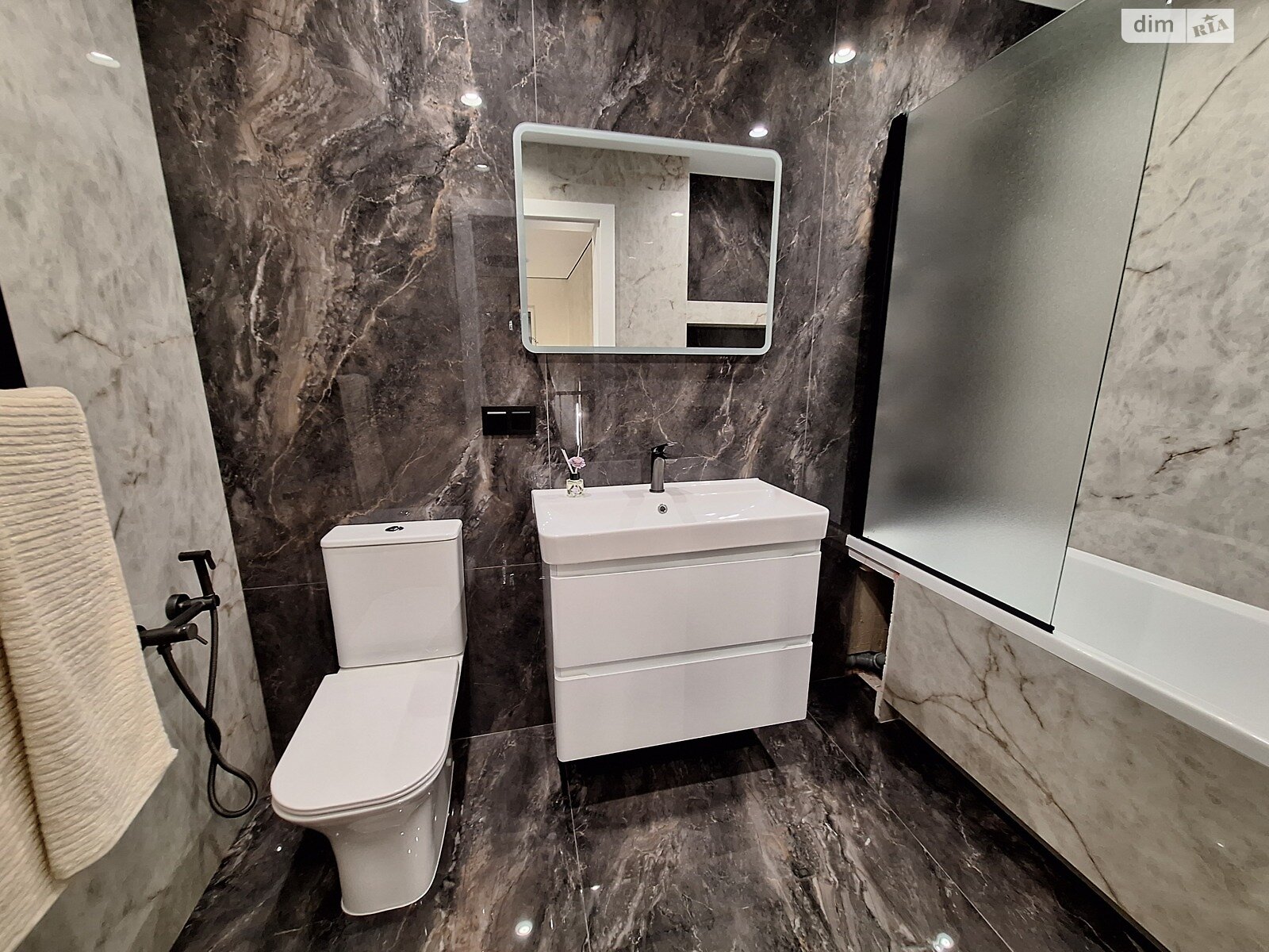 двухэтажный дуплекс, 105 кв. м, кирпич. Сдается помесячно в Виннице, в районе Ленинский фото 1