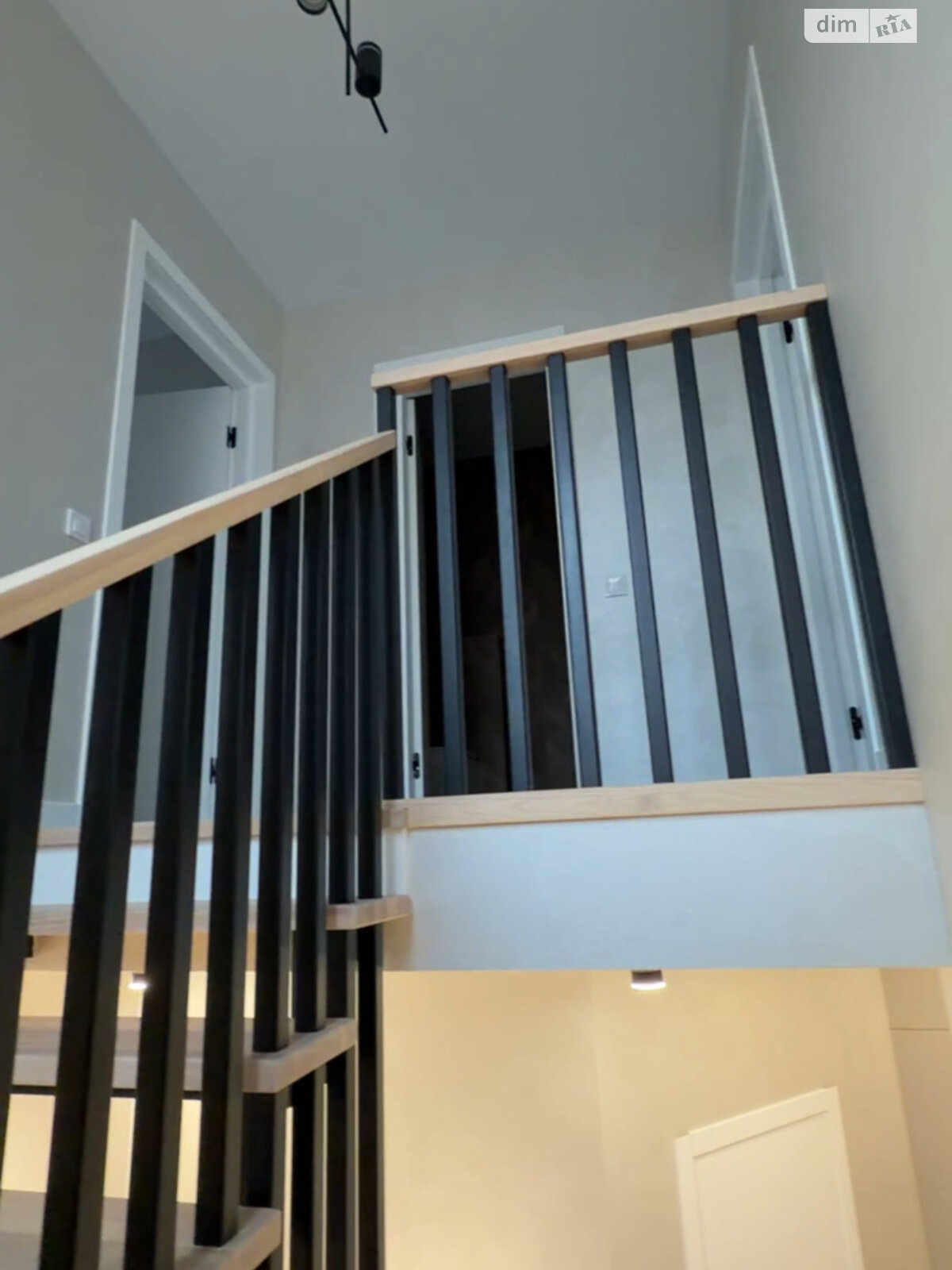 двоповерховий дуплекс, 105 кв. м, кирпич. Здається помісячно в Вінницьких Хуторах фото 1 двоповерховий дуплекс, 105 кв. м, кирпич. Здається помісячно в Вінницьких Хуторах фото 1