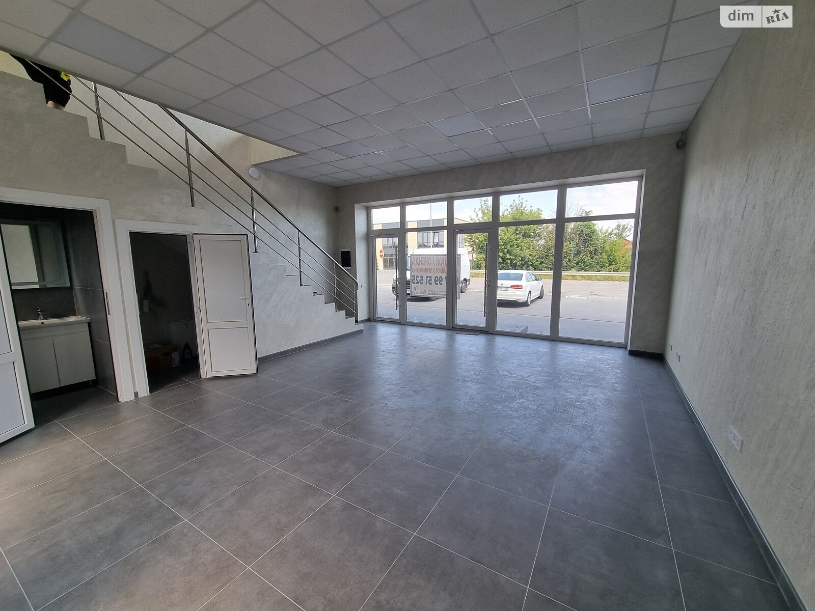 Комерційне приміщення в Агрономічному, Трояндовий провулок 1Д, ціна оренди: 35 000 грн за об’єкт фото 1 Комерційне приміщення в Агрономічному, Трояндовий провулок 1Д, ціна оренди: 35 000 грн за об’єкт фото 1