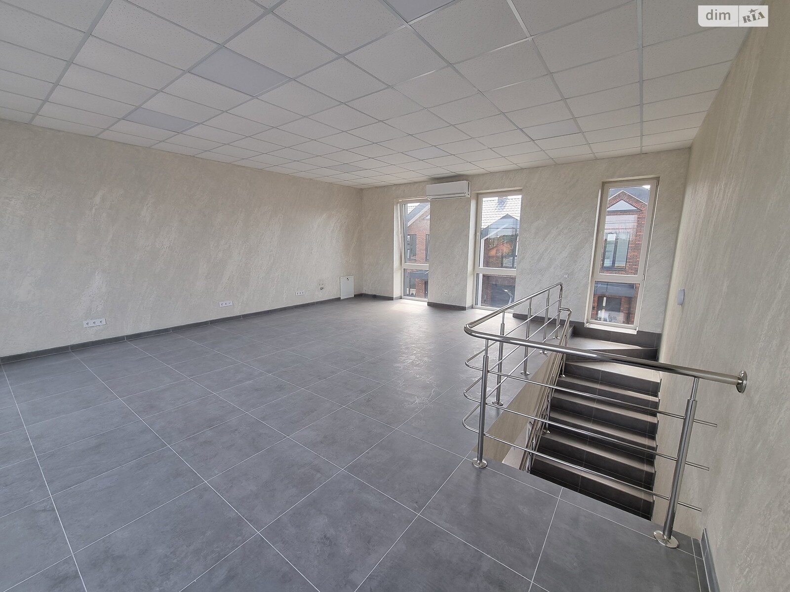 Комерційне приміщення в Агрономічному, Трояндовий провулок 1Д, ціна оренди: 35 000 грн за об’єкт фото 1 Комерційне приміщення в Агрономічному, Трояндовий провулок 1Д, ціна оренди: 35 000 грн за об’єкт фото 1