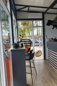 Комерційне приміщення в Агрономічному, Парковий провулок 2, ціна оренди: 9 999 грн за об’єкт фото 2 Комерційне приміщення в Агрономічному, Парковий провулок 2, ціна оренди: 9 999 грн за об’єкт фото 2