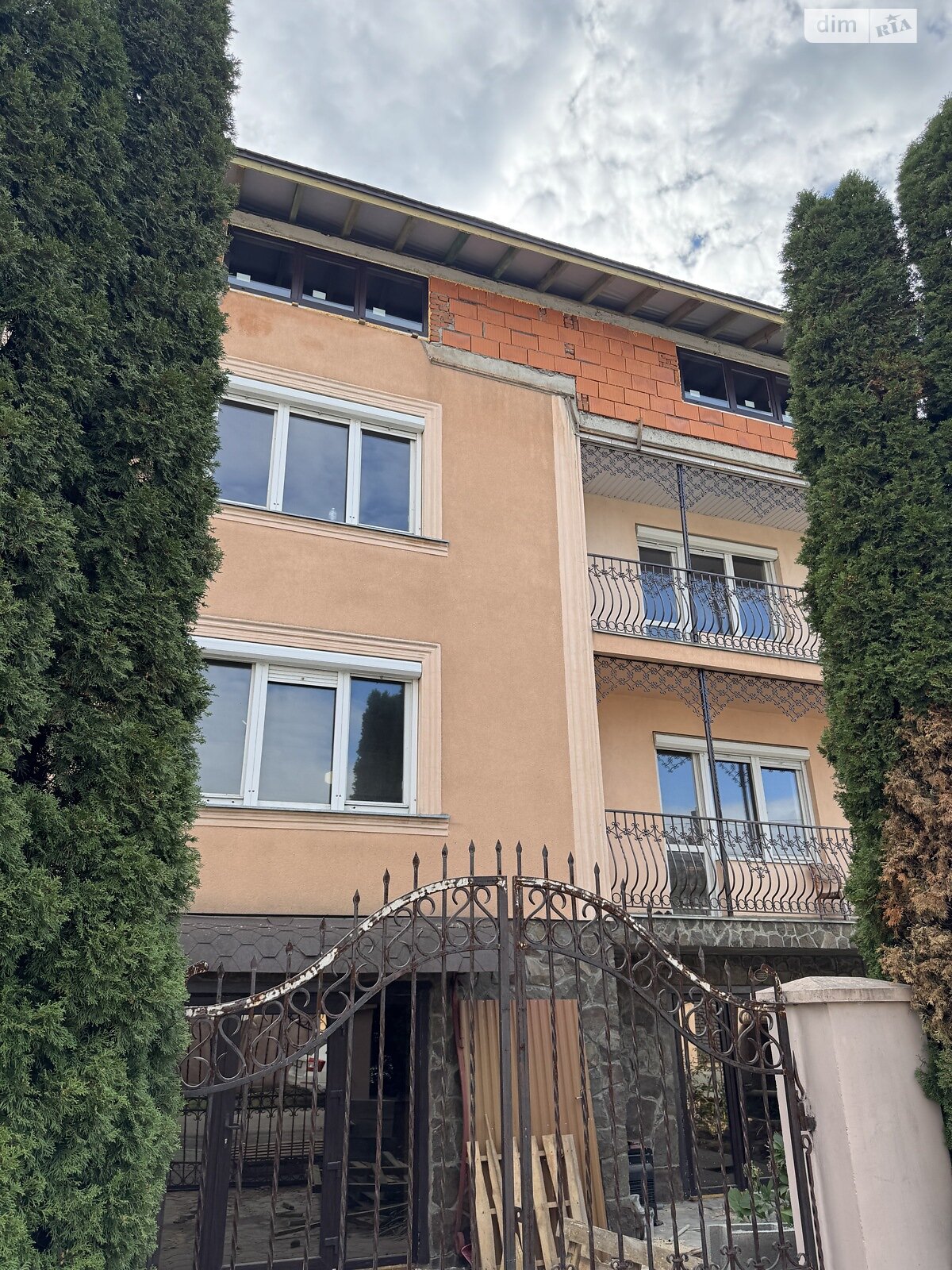 Комерційне приміщення в Баранинці, здам в оренду по Черкаська вулиця 6, ціна: 129 132 грн за об’єкт фото 1 Комерційне приміщення в Баранинці, здам в оренду по Черкаська вулиця 6, ціна: 129 132 грн за об’єкт фото 1