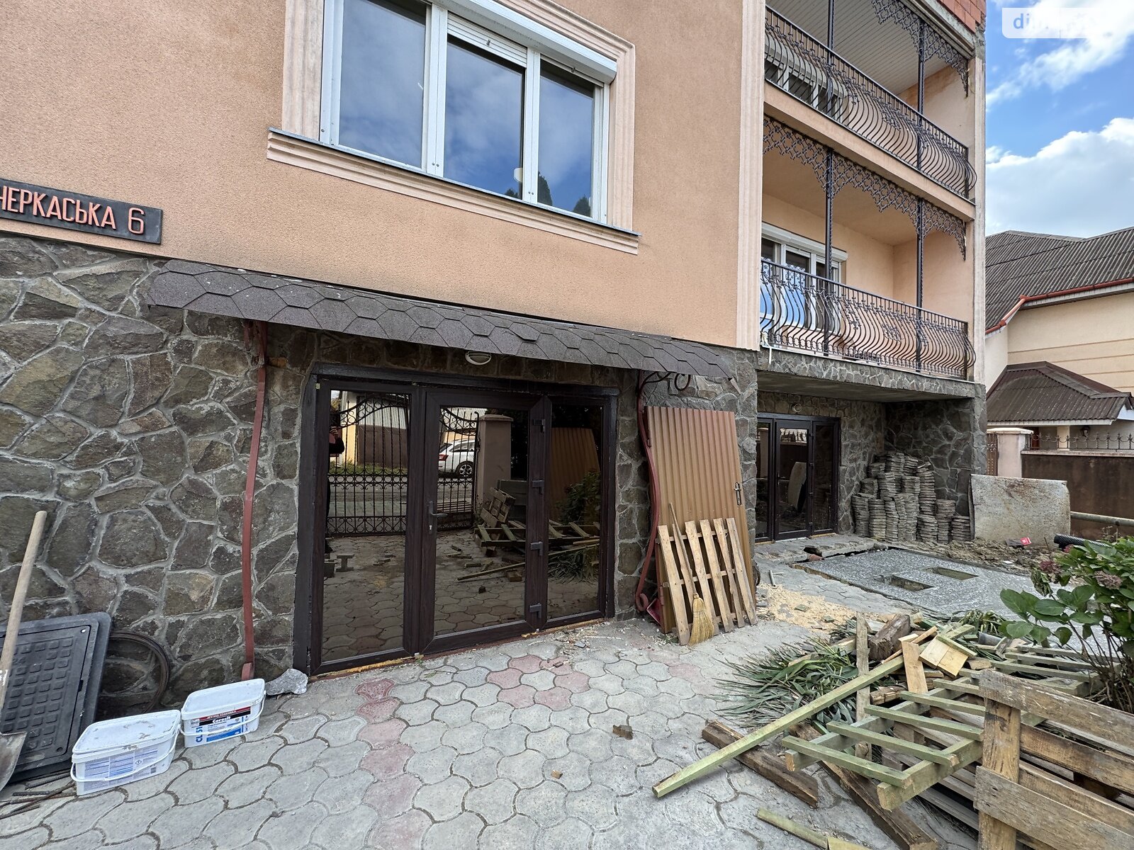 Комерційне приміщення в Баранинці, здам в оренду по Черкаська вулиця 6, ціна: 129 132 грн за об’єкт фото 1 Комерційне приміщення в Баранинці, здам в оренду по Черкаська вулиця 6, ціна: 129 132 грн за об’єкт фото 1