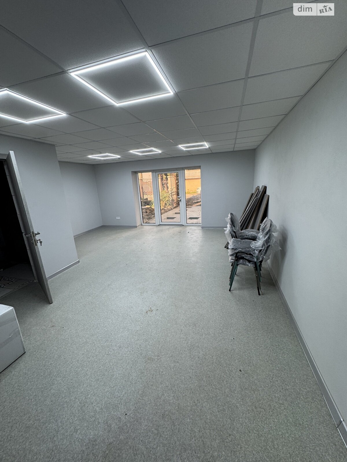 Комерційне приміщення в Баранинці, здам в оренду по Черкаська вулиця 6, ціна: 129 132 грн за об’єкт фото 1 Комерційне приміщення в Баранинці, здам в оренду по Черкаська вулиця 6, ціна: 129 132 грн за об’єкт фото 1