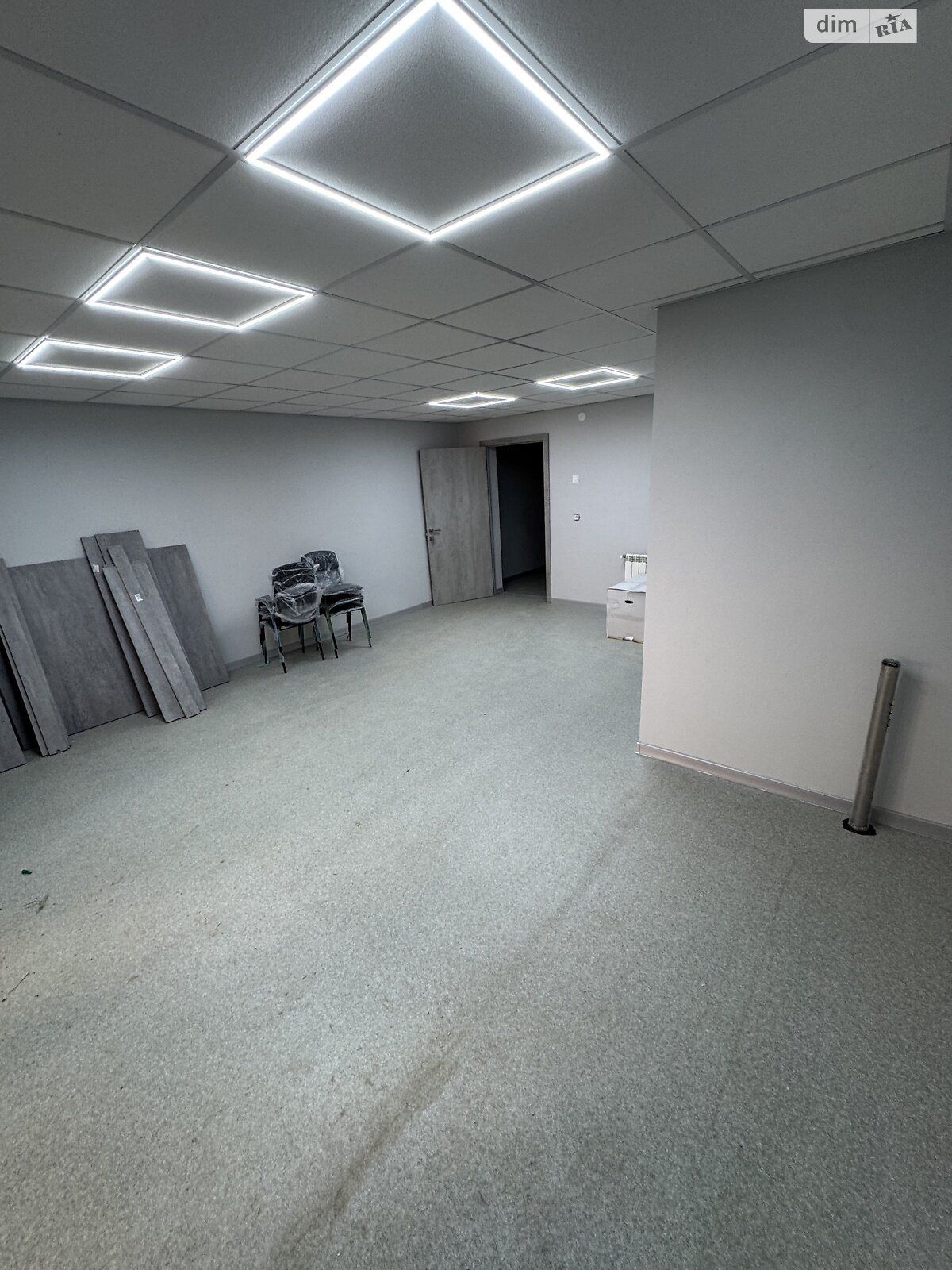 Комерційне приміщення в Баранинці, здам в оренду по Черкаська вулиця 6, ціна: 129 132 грн за об’єкт фото 1 Комерційне приміщення в Баранинці, здам в оренду по Черкаська вулиця 6, ціна: 129 132 грн за об’єкт фото 1