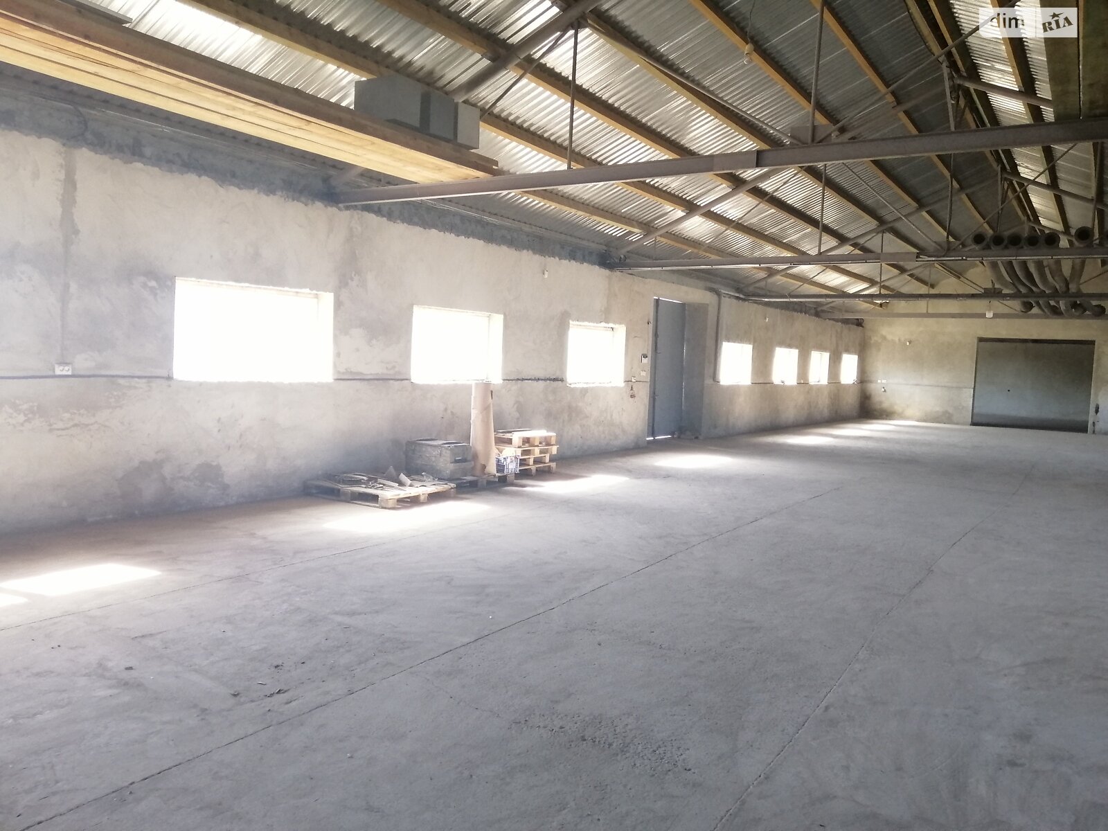 Комерційне приміщення в Баранинці, Центральна вулиця, ціна оренди: 50 580 грн за об’єкт фото 1 Комерційне приміщення в Баранинці, Центральна вулиця, ціна оренди: 50 580 грн за об’єкт фото 1