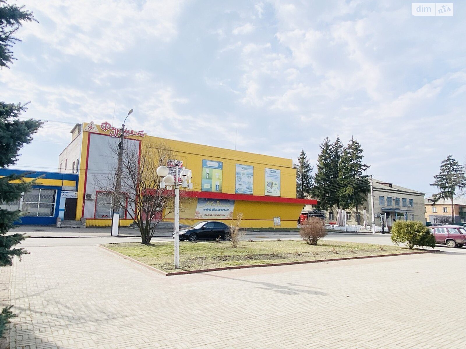 Комерційне приміщення в Баришівці, Київський Шлях (Леніна) вулиця 23, ціна оренди: 250 000 грн за об’єкт фото 1 Комерційне приміщення в Баришівці, Київський Шлях (Леніна) вулиця 23, ціна оренди: 250 000 грн за об’єкт фото 1