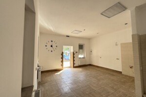 Коммерческое помещение в Белой Кринице, Черновола улица 28, цена аренды: 7 000 грн за объект фото 2