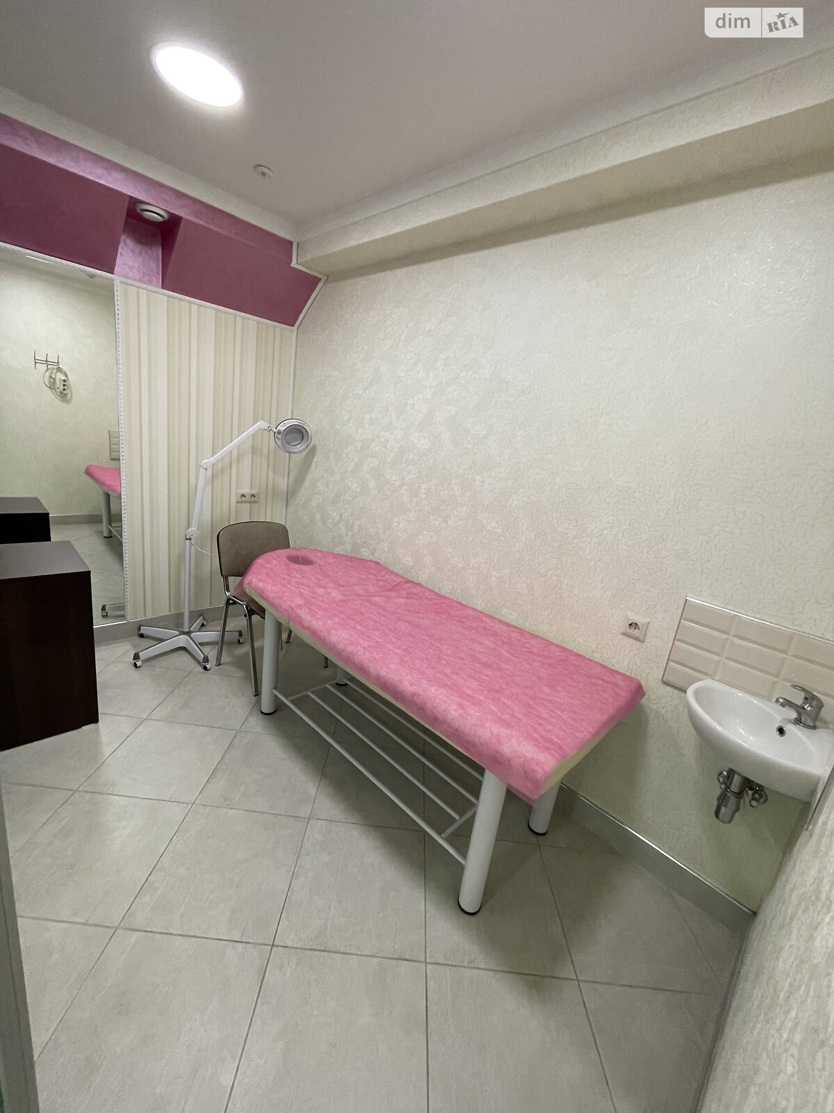 Комерційне приміщення в Білій Церкві, здам в оренду по Зенітного полку (Некрасова) вулиця, район Леваневського, ціна: 25 000 грн за об’єкт фото 1