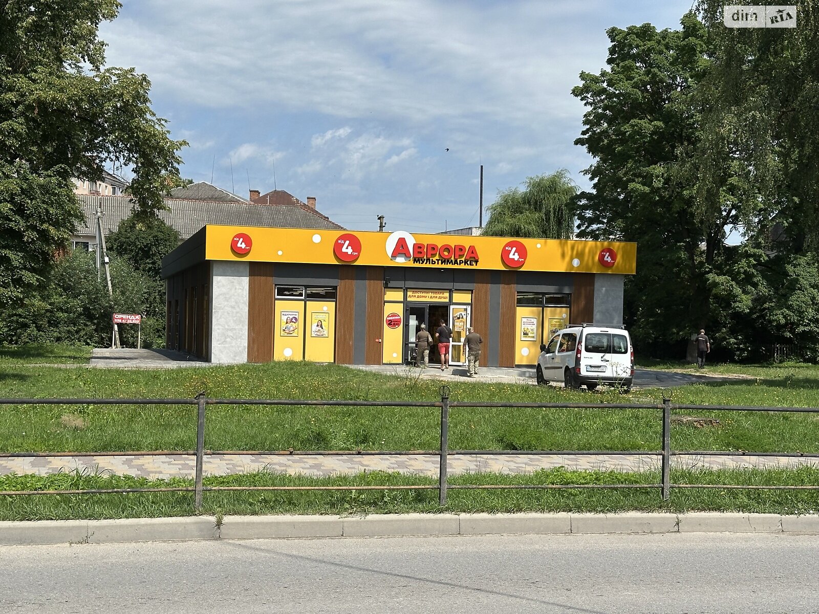 Коммерческое помещение в Бережанах, Мицкевича улица, цена аренды: 30 000 грн за объект фото 1