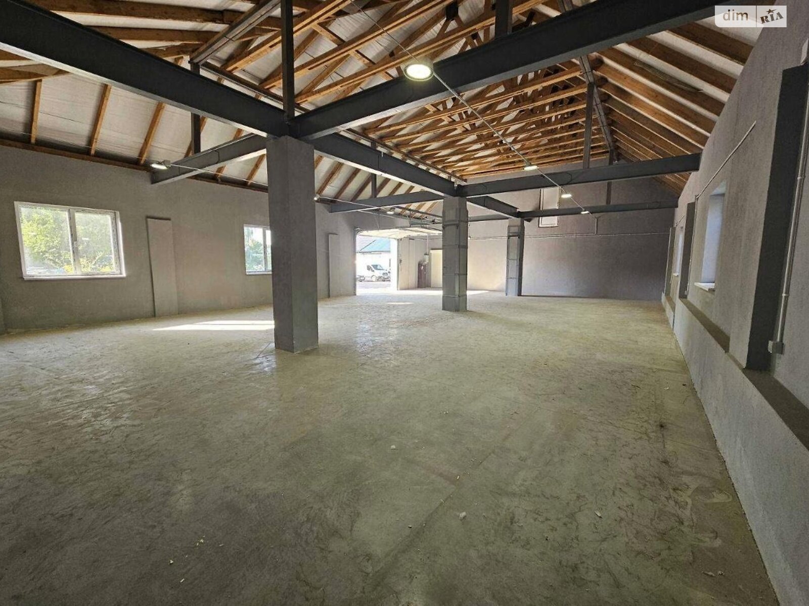 Коммерческое помещение в Биле, Бродовская Боковая улица, цена аренды: 35 360 грн за объект фото 1 Коммерческое помещение в Биле, Бродовская Боковая улица, цена аренды: 35 360 грн за объект фото 1