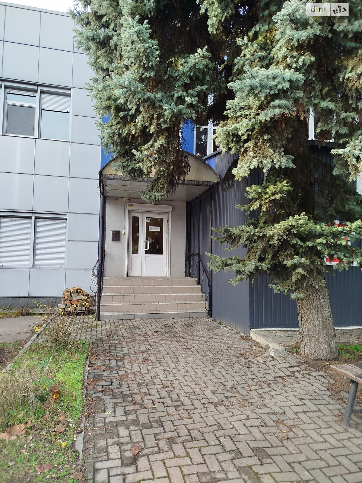 Комерційне приміщення в Черкасах, здам в оренду по Дахнівська вулиця 50, район Соснівський, ціна: 24 570 грн за об’єкт фото 1