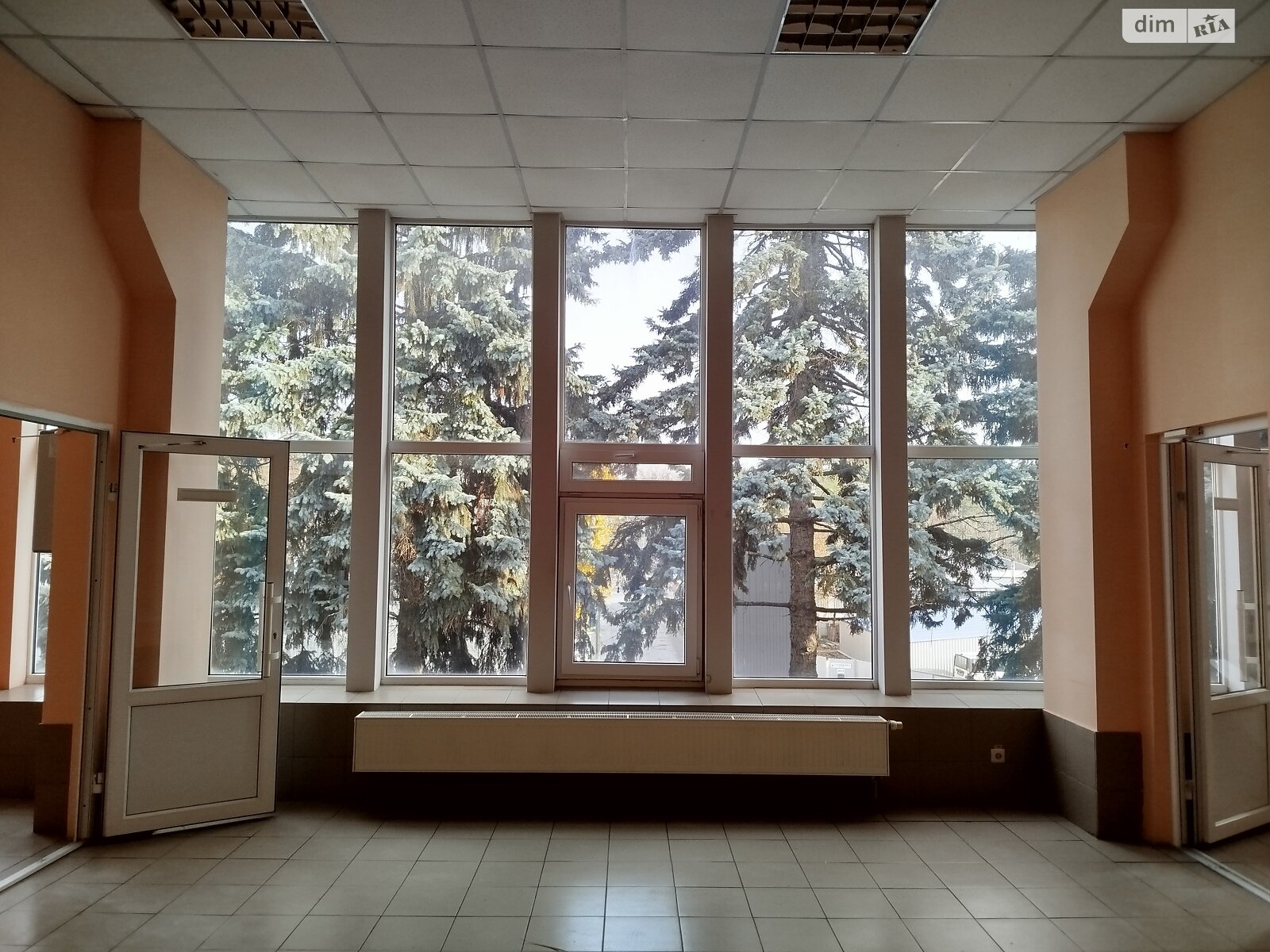 Комерційне приміщення в Черкасах, здам в оренду по Дахнівська вулиця 50, район Соснівський, ціна: 24 570 грн за об’єкт фото 1