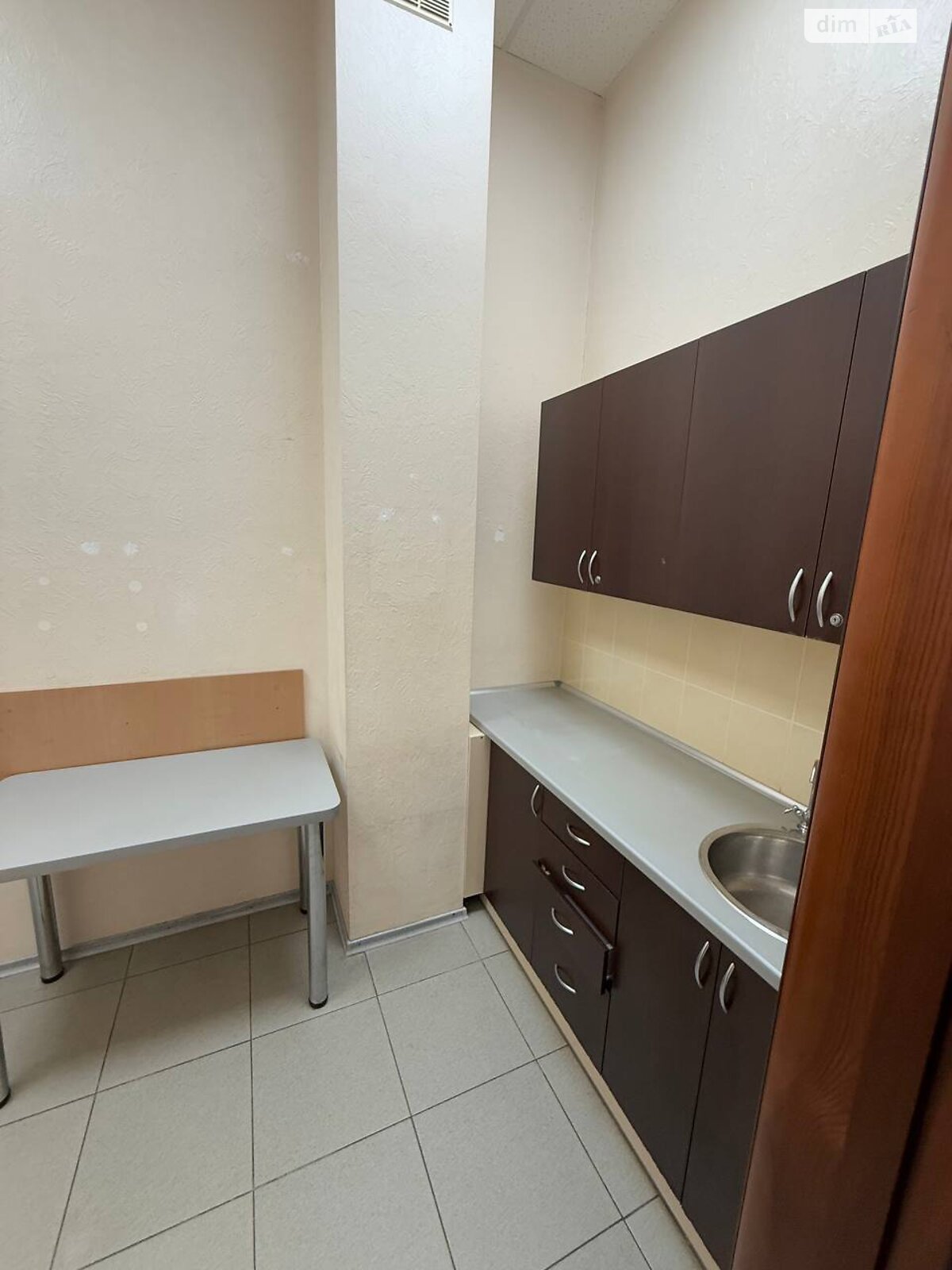 Комерційне приміщення в Черкасах, здам в оренду по Святотроїцька вулиця 94, район Соснівський, ціна: 32 000 грн за об’єкт фото 1