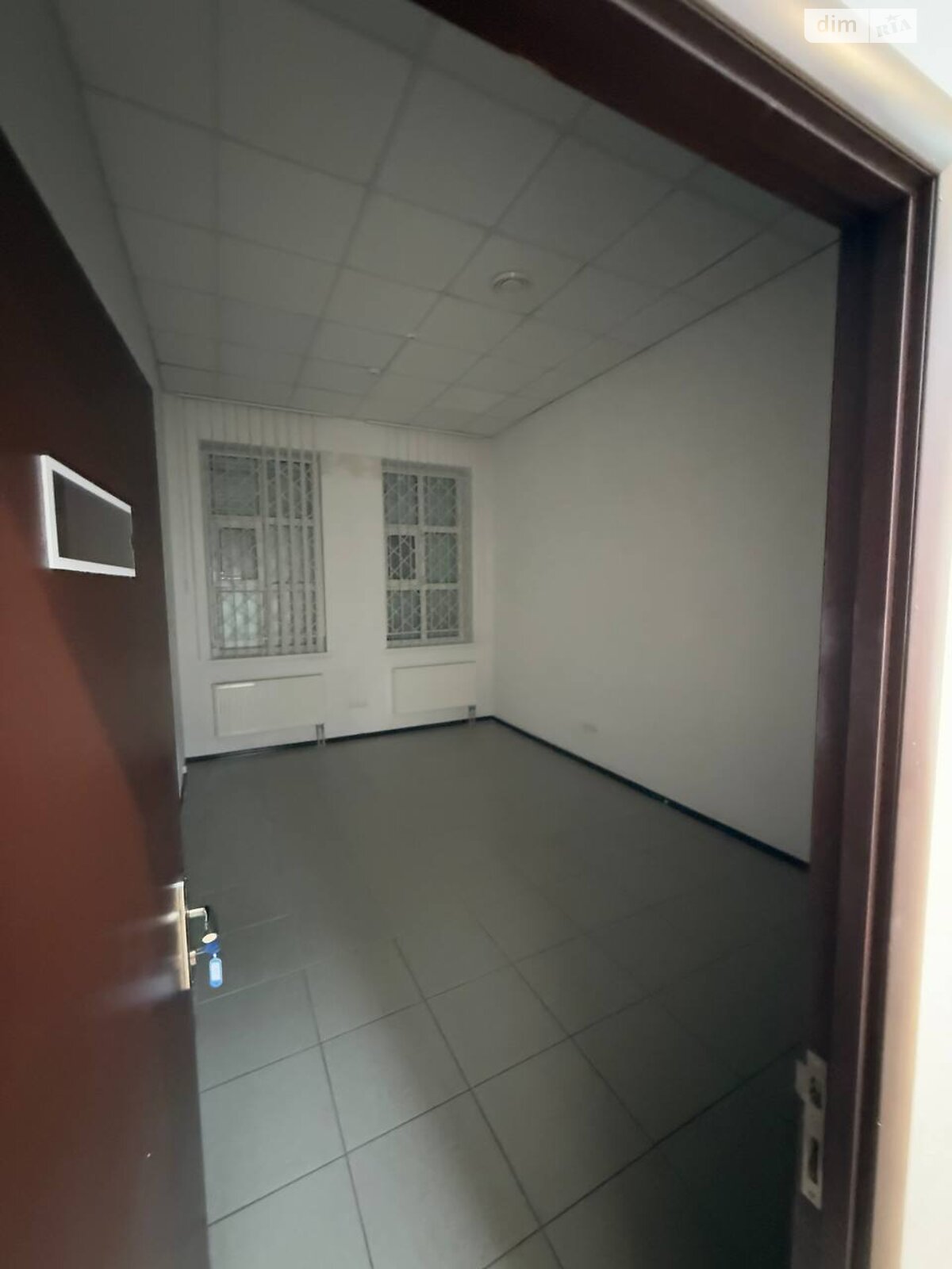 Комерційне приміщення в Черкасах, здам в оренду по Святотроїцька вулиця 94, район Соснівський, ціна: 32 000 грн за об’єкт фото 1