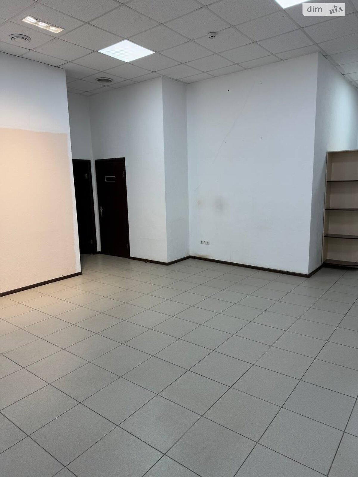 Комерційне приміщення в Черкасах, здам в оренду по Святотроїцька вулиця 94, район Соснівський, ціна: 32 000 грн за об’єкт фото 1