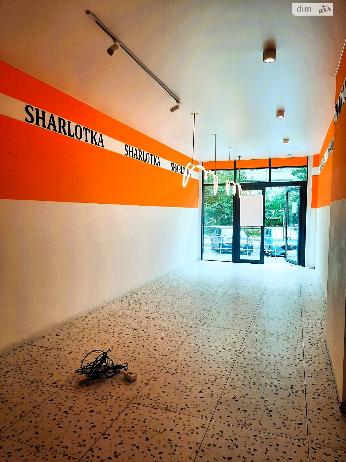 Коммерческое помещение в Черкассах, сдам в аренду по Тараскова улица, район ЮЗР, цена: 22 000 грн за объект фото 1