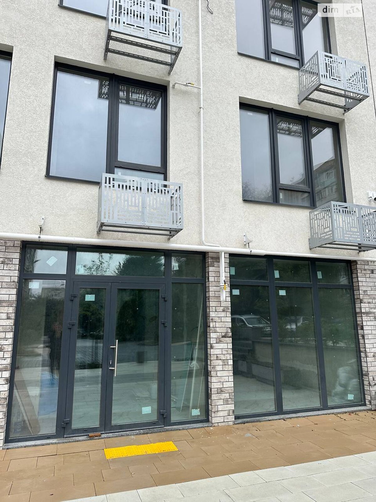 Коммерческое помещение в Черновцах, сдам в аренду по Русская улица, район Первомайский, цена: 17 711 грн за объект фото 1