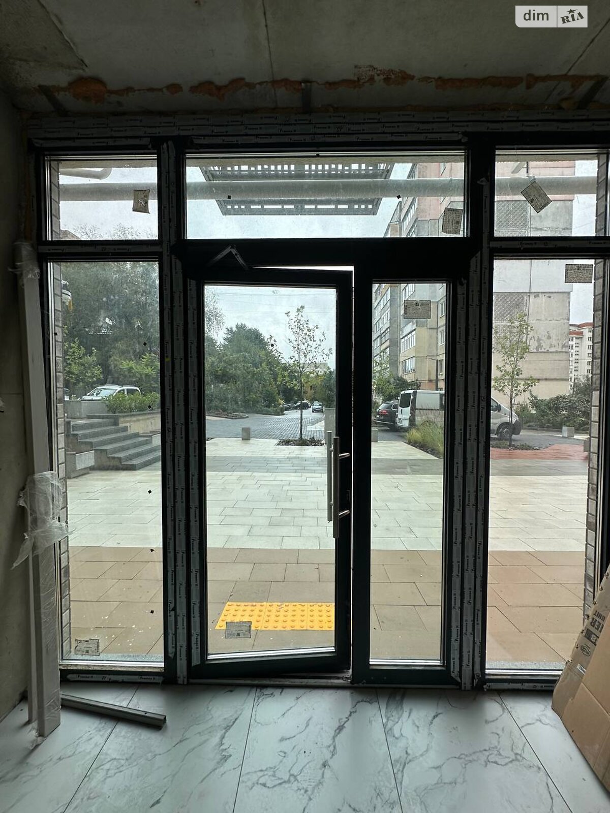 Коммерческое помещение в Черновцах, сдам в аренду по Русская улица, район Первомайский, цена: 17 711 грн за объект фото 1