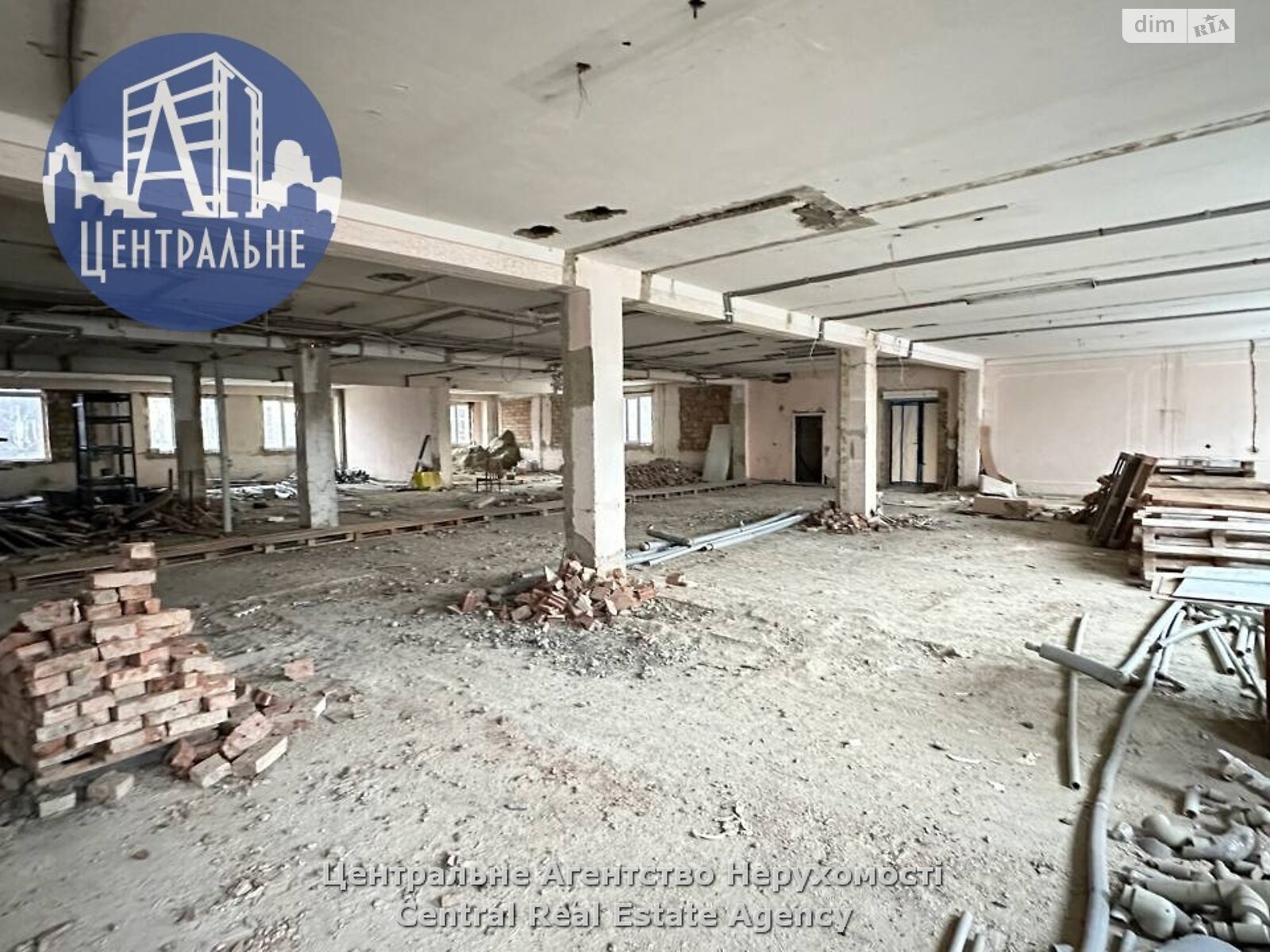 Коммерческое помещение в Черновцах, сдам в аренду по Русская улица, район Первомайский, цена: 122 400 грн за объект фото 1