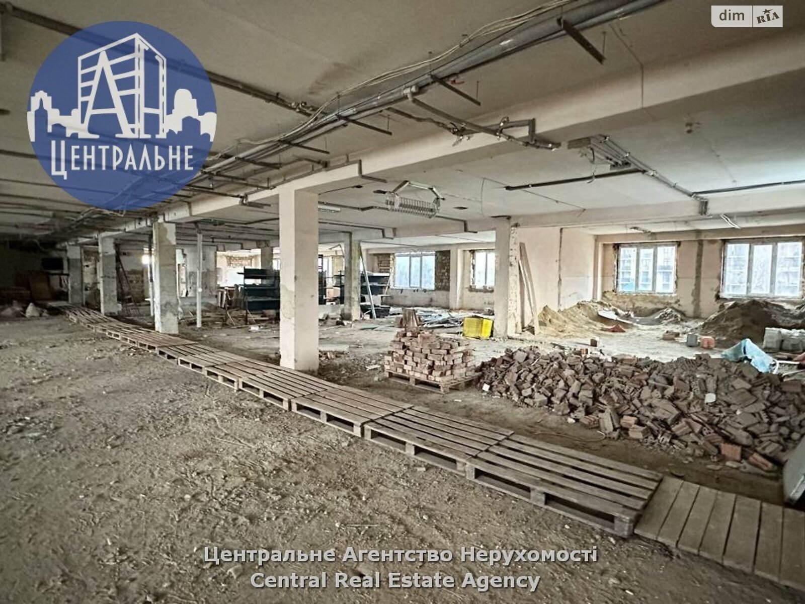 Коммерческое помещение в Черновцах, сдам в аренду по Русская улица, район Первомайский, цена: 122 400 грн за объект фото 1