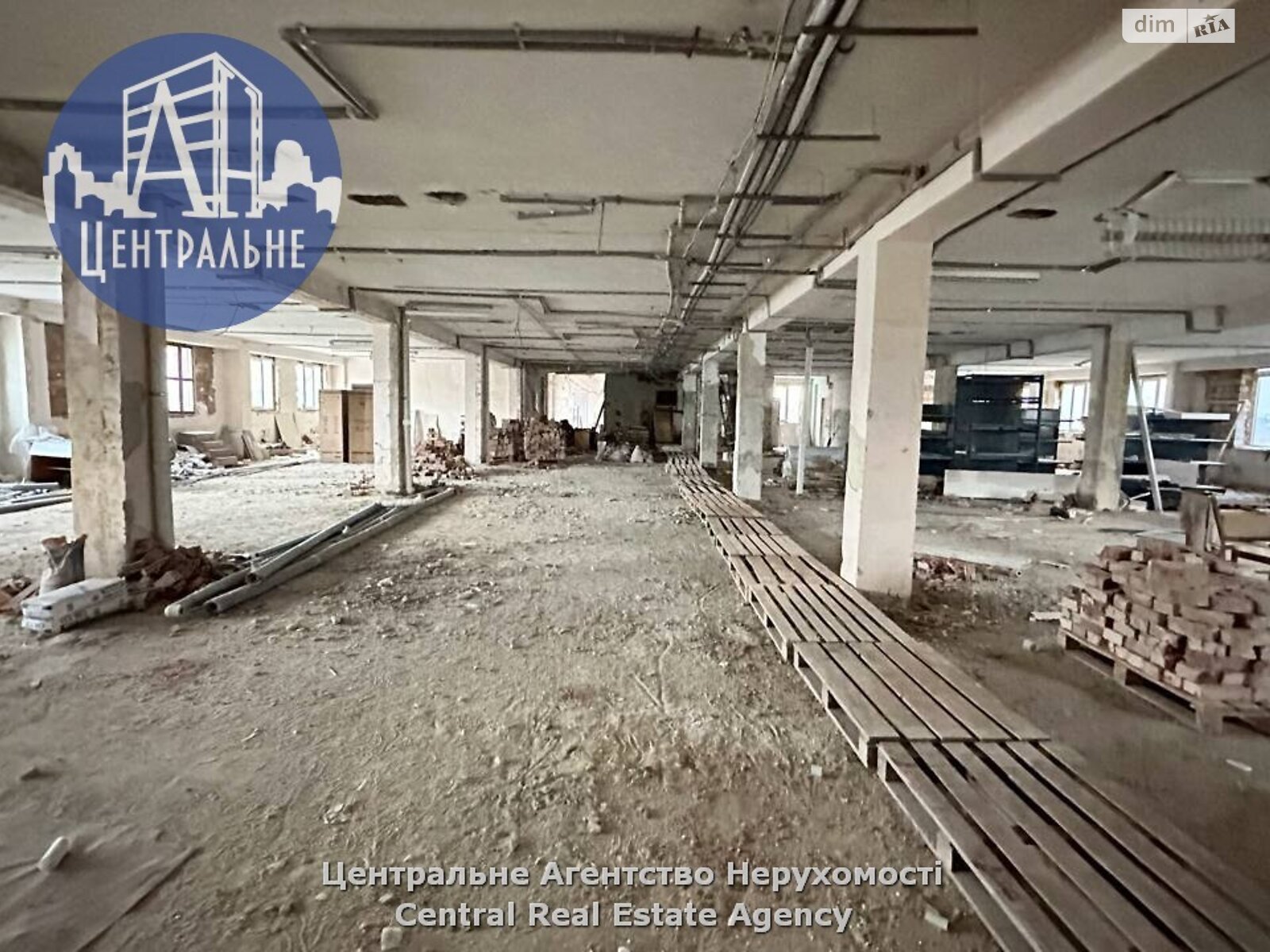 Коммерческое помещение в Черновцах, сдам в аренду по Русская улица, район Первомайский, цена: 122 400 грн за объект фото 1