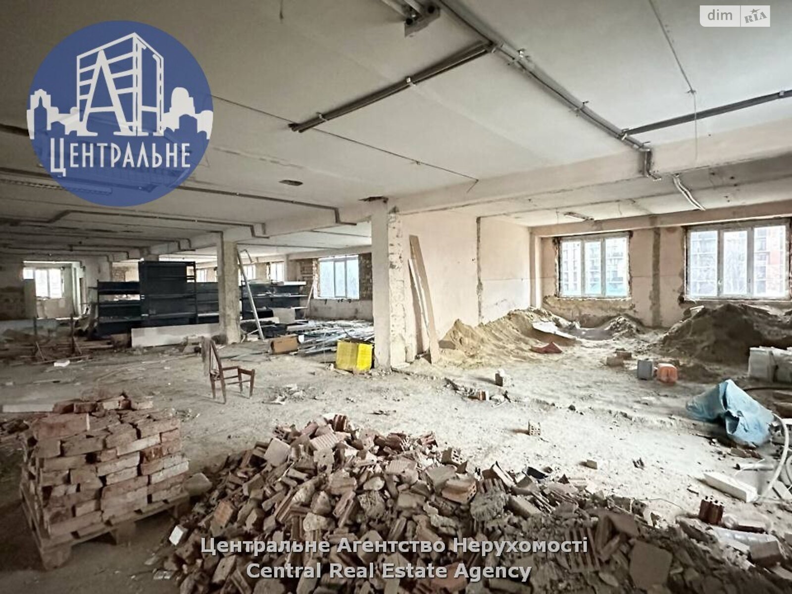 Коммерческое помещение в Черновцах, сдам в аренду по Русская улица, район Первомайский, цена: 122 400 грн за объект фото 1