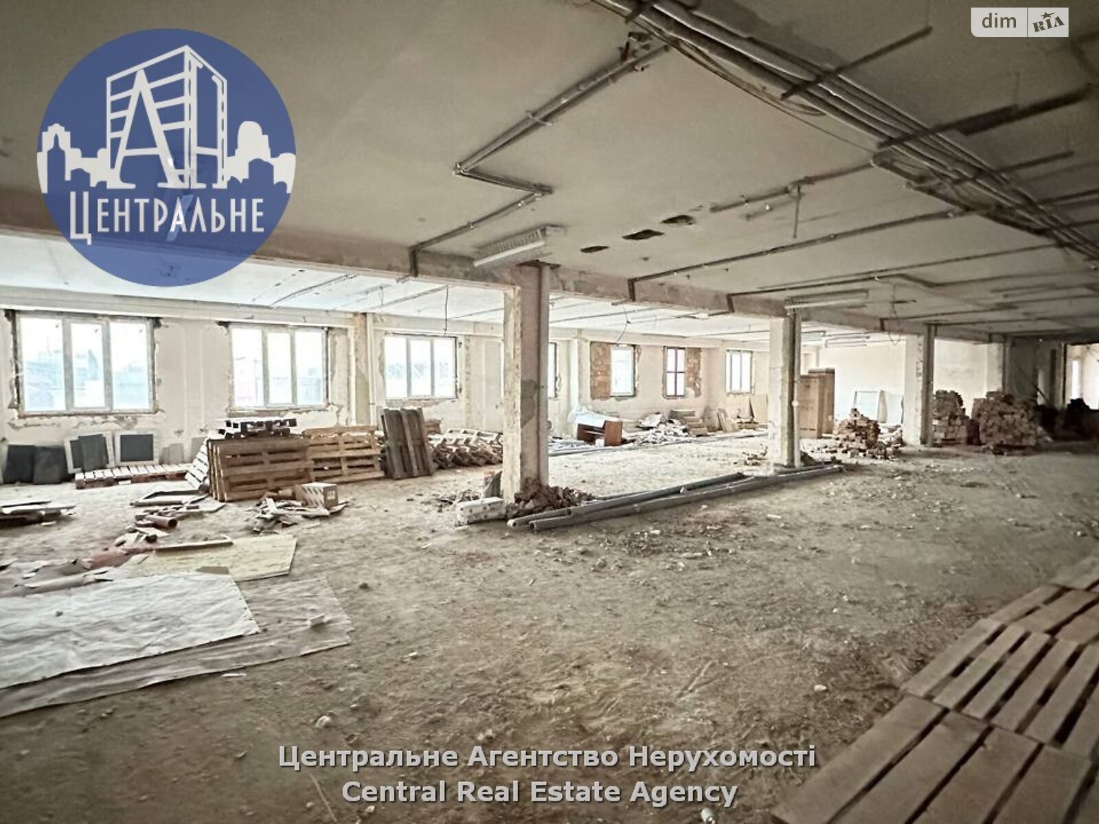 Коммерческое помещение в Черновцах, сдам в аренду по Русская улица, район Первомайский, цена: 122 400 грн за объект фото 1