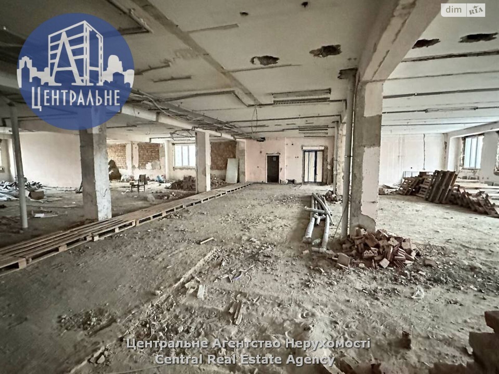 Коммерческое помещение в Черновцах, сдам в аренду по Русская улица, район Первомайский, цена: 122 400 грн за объект фото 1