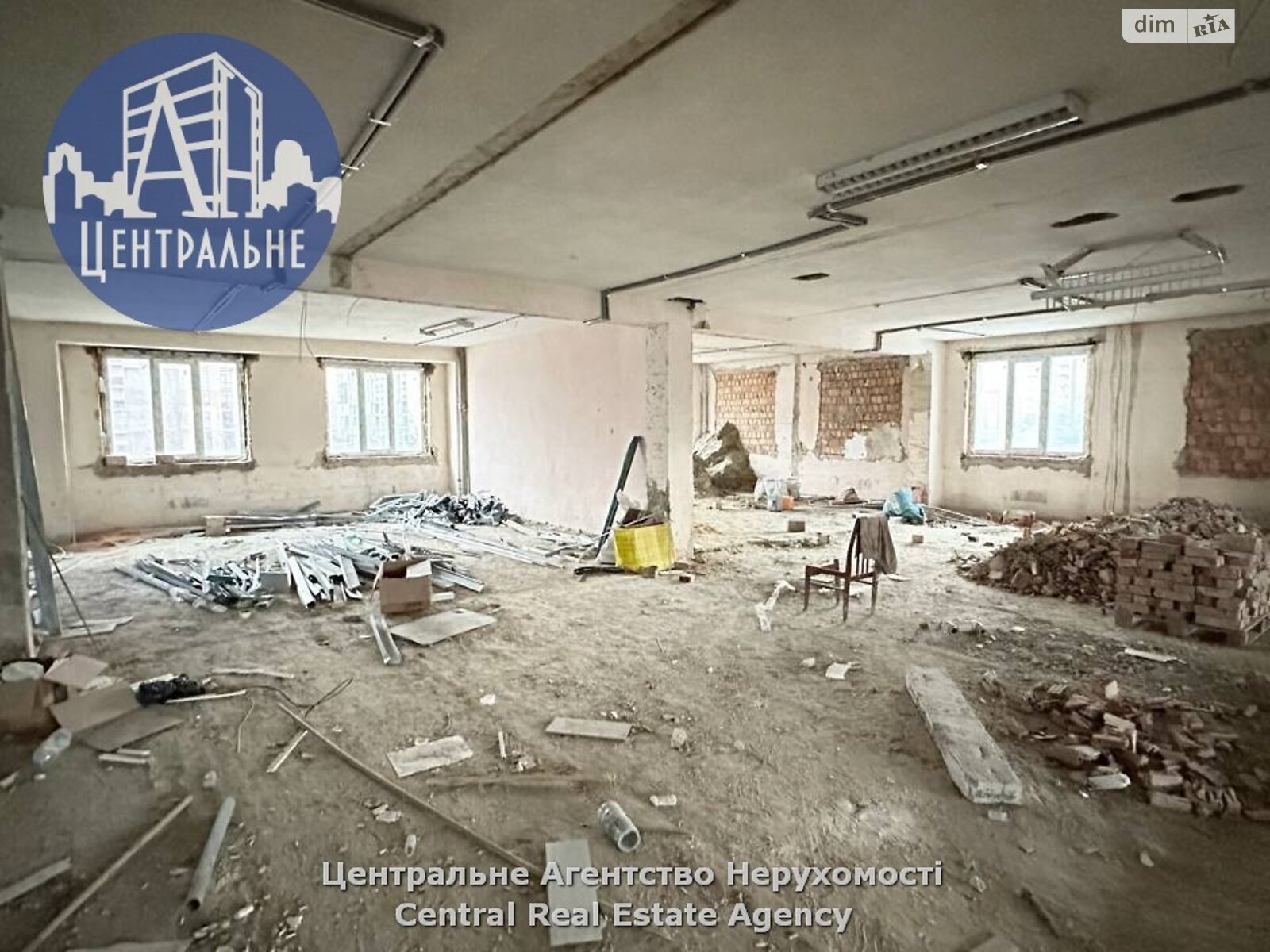 Коммерческое помещение в Черновцах, сдам в аренду по Русская улица, район Первомайский, цена: 122 400 грн за объект фото 1