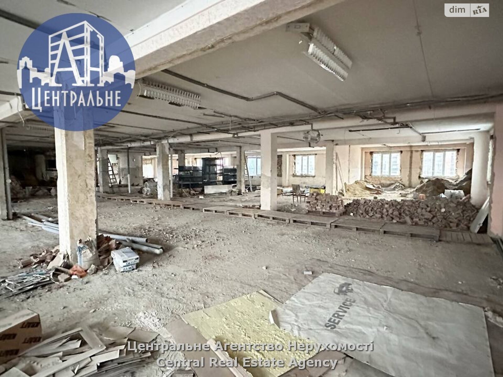 Коммерческое помещение в Черновцах, сдам в аренду по Русская улица, район Первомайский, цена: 122 400 грн за объект фото 1