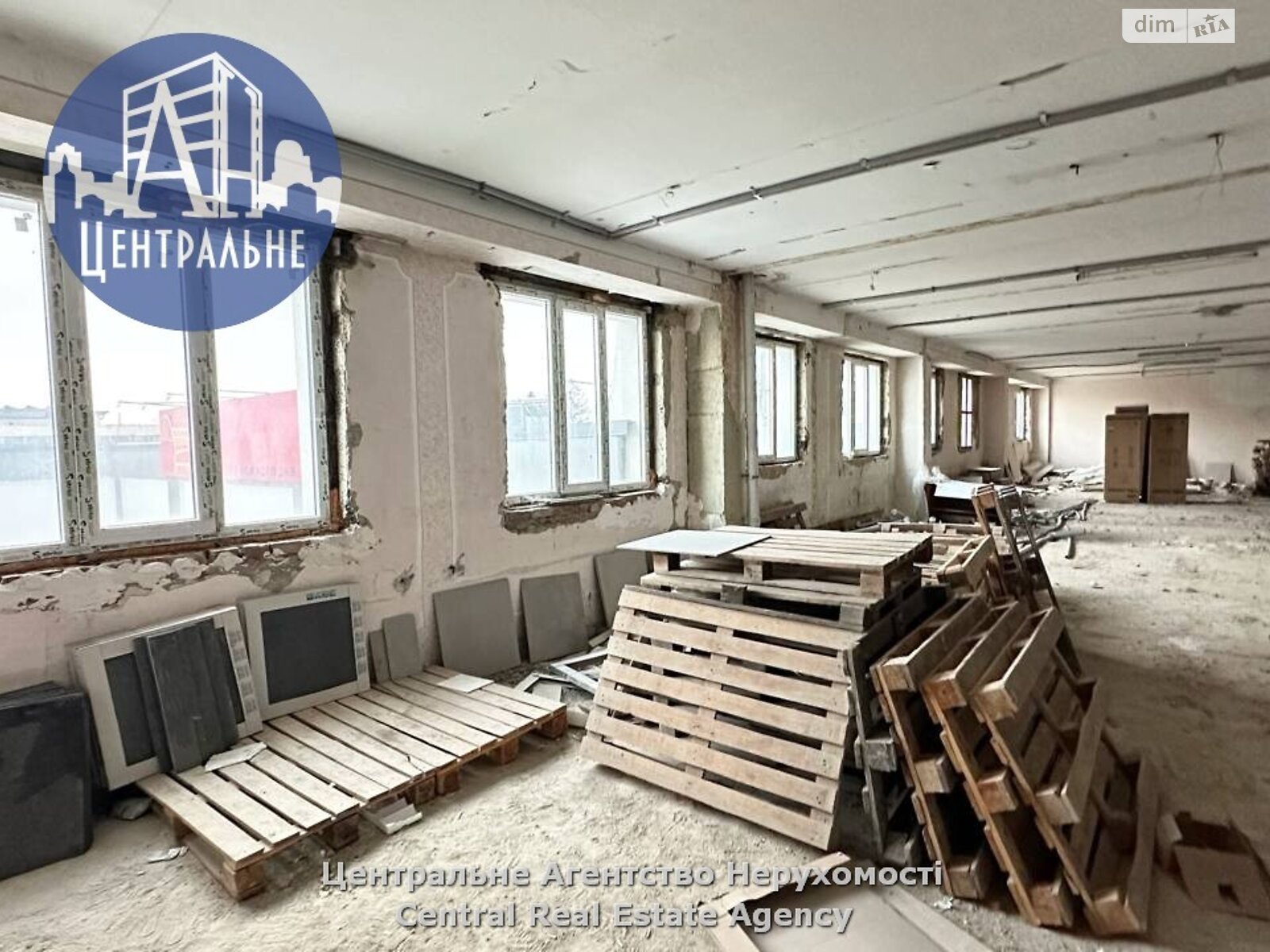 Коммерческое помещение в Черновцах, сдам в аренду по Русская улица, район Первомайский, цена: 122 400 грн за объект фото 1