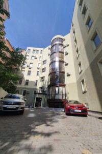Комерційне приміщення в Чернівцях, здам в оренду по Шевченка Тараса вулиця 28, район Першотравневий, ціна: 20 975 грн за об’єкт фото 2