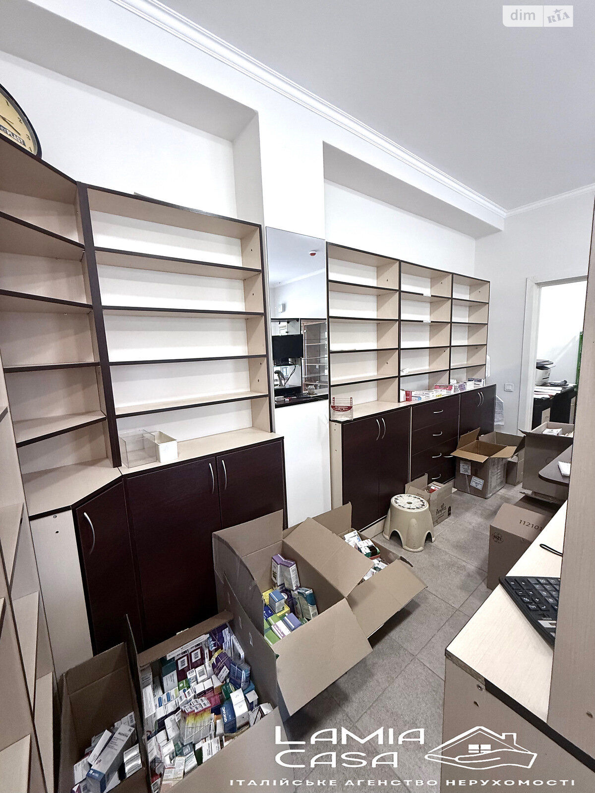 Комерційне приміщення в Чернівцях, здам в оренду по Дзержика Корнелія вулиця 41Ж, район Роша, ціна: 30 000 грн за об’єкт фото 1