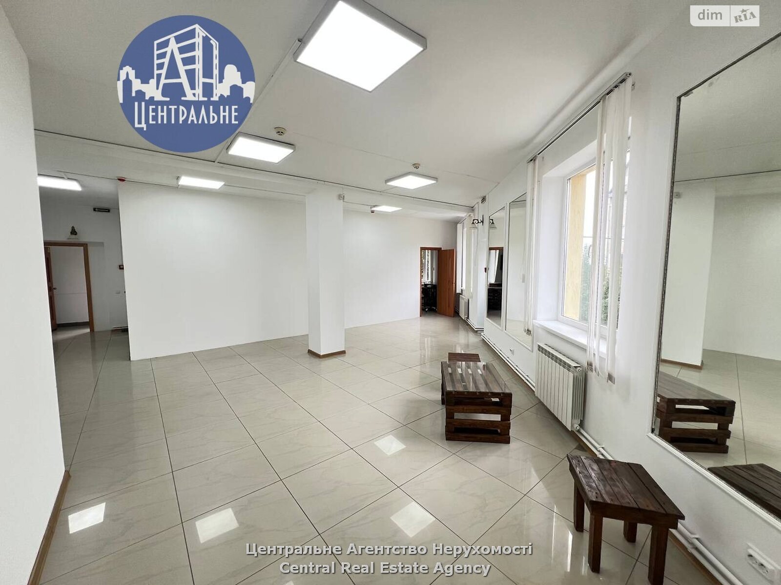 Коммерческое помещение в Черновцах, сдам в аренду по Заводская улица, район Садгорский, цена: 10 000 грн за объект фото 1