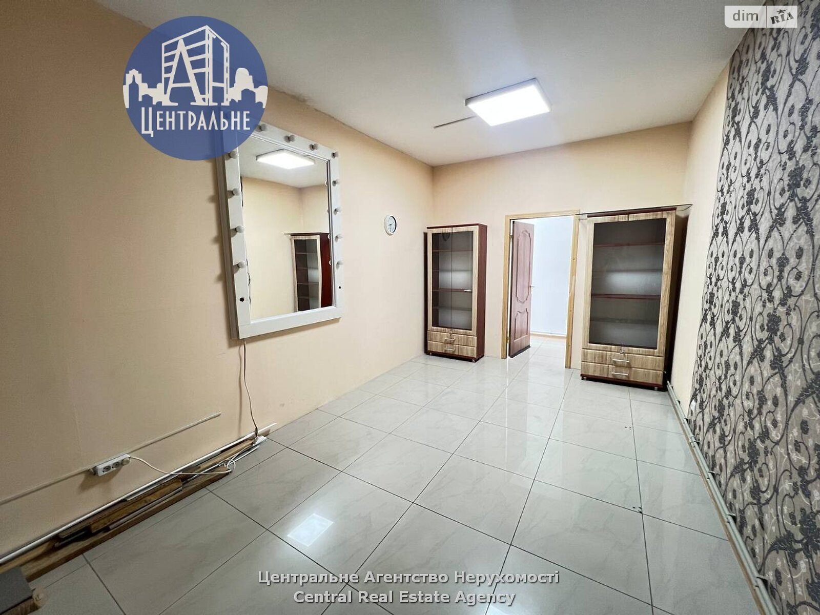 Коммерческое помещение в Черновцах, сдам в аренду по Заводская улица, район Садгорский, цена: 10 000 грн за объект фото 1